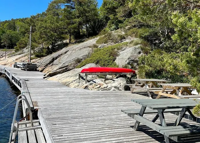 Semesterbostad Peaceful Seaside With - Large Private Outdoor Areas And Boat Available On Request *