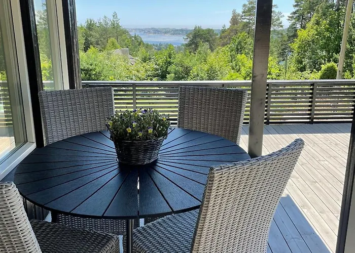 Semesterbostad Peaceful Seaside With - Large Private Outdoor Areas And Boat Available On Request